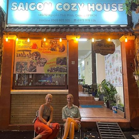 Saigon Cozy House & Coffee Pansiyon Ho Şi Min Dış mekan fotoğraf