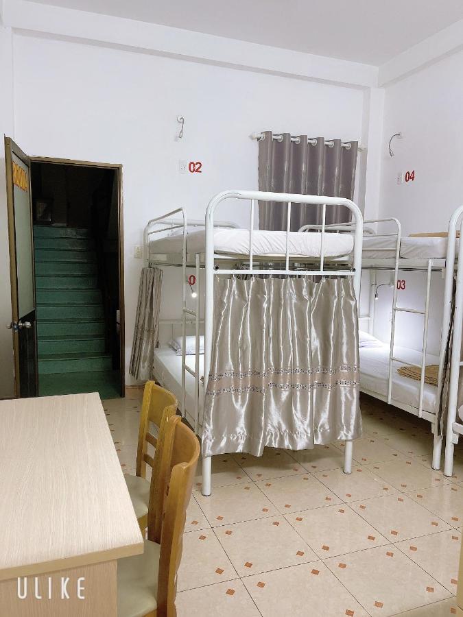 Saigon Cozy House & Coffee Pansiyon Ho Şi Min Dış mekan fotoğraf